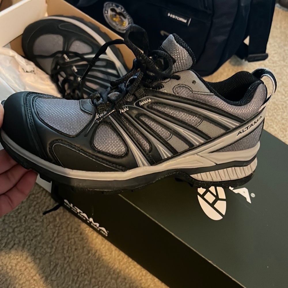 Altama trail shoes